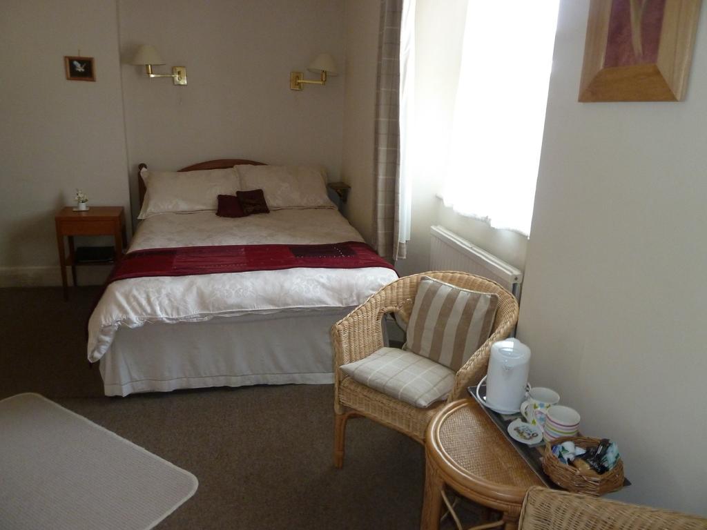 The Owls Crest House B&B Weston-super-Mare Room photo